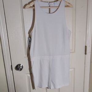 Babaton Cream Sleeveless Blouse